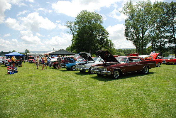 Car show at Nostalgia Nationals at Beaver Springs