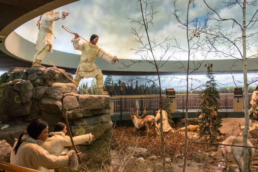 Hunting diorama at the Mashantucket Pequot Museum in Connecticut.