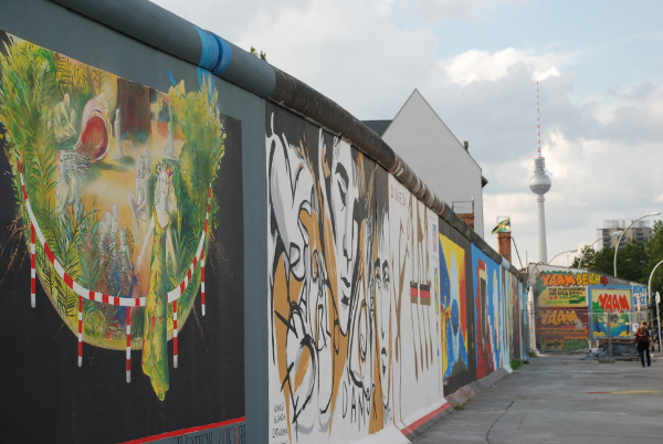 fernsehturm from east side gallery