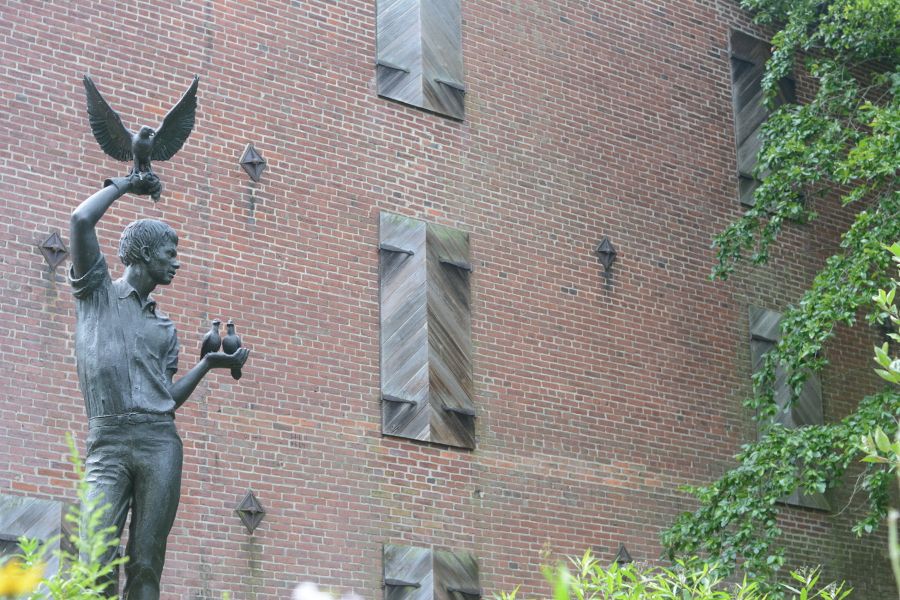 A sculpture outside the Brandywine River Museum of Art.