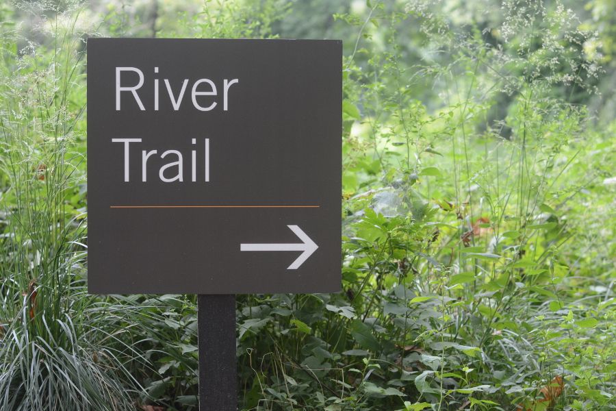 River trail along the Brandywine River Museum of Art.