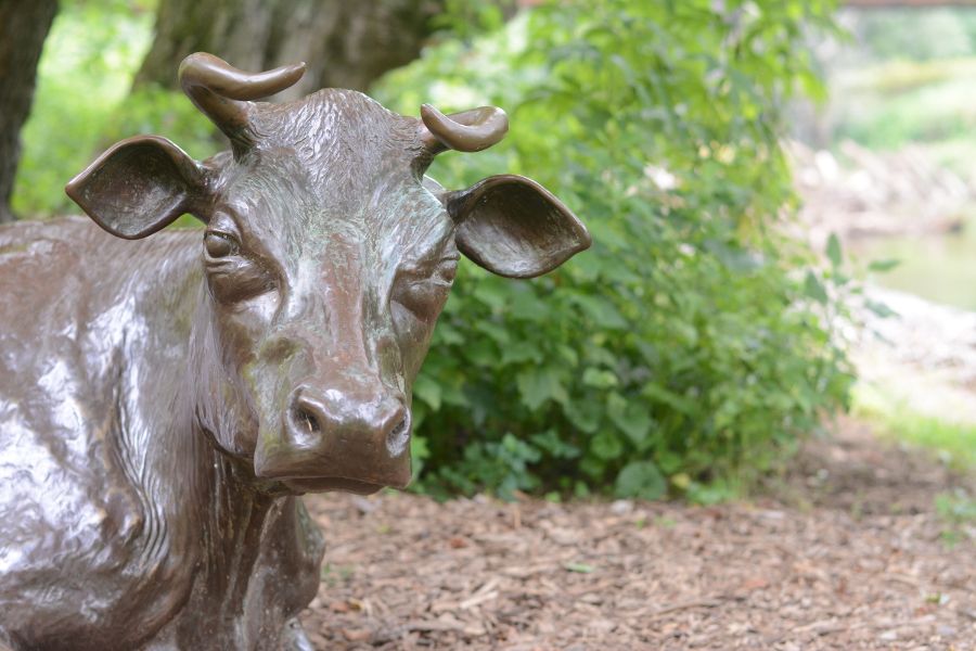 Miss Gratz sculpture outside Brandywine River Museum of Art.