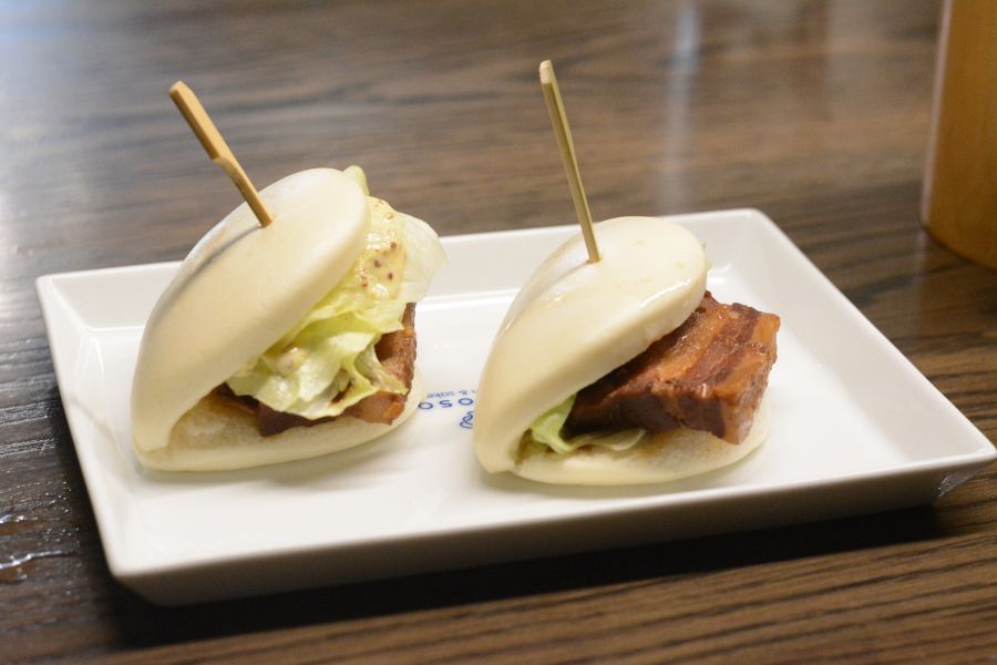 Kakuni bao from Momosan.