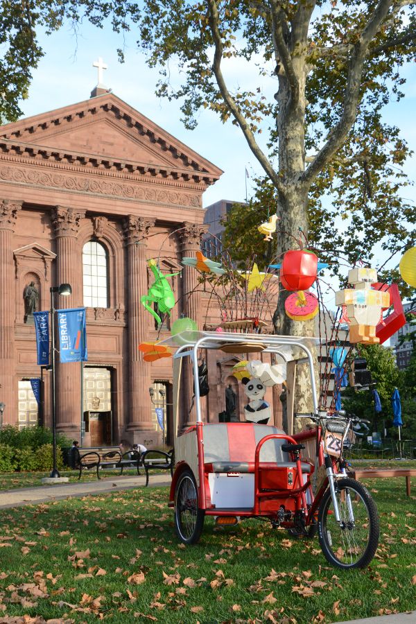 Cai Guo-Qiang: Fireflies pedicab in Philadelphia.