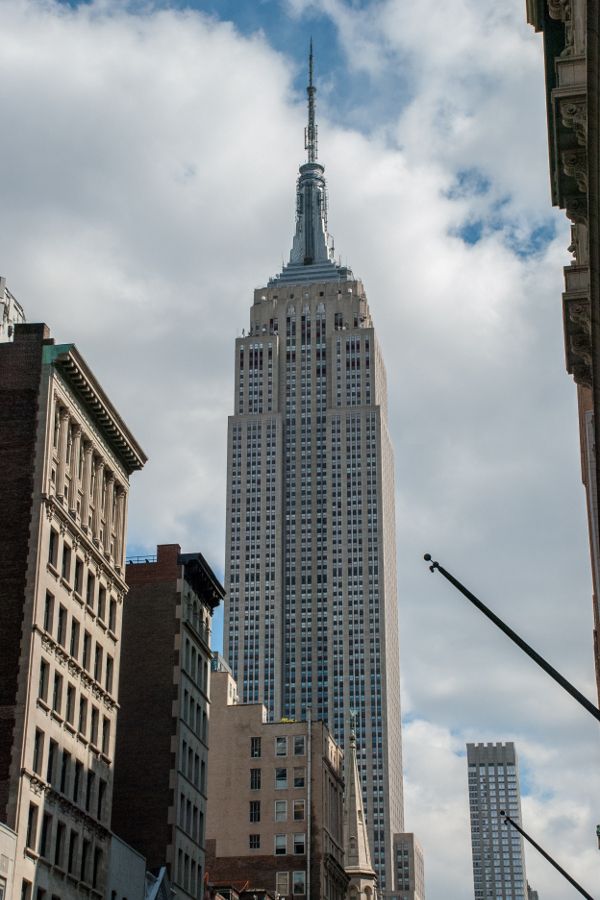 Enjoying the Empire State Building is one of the great free things to do in New York City.