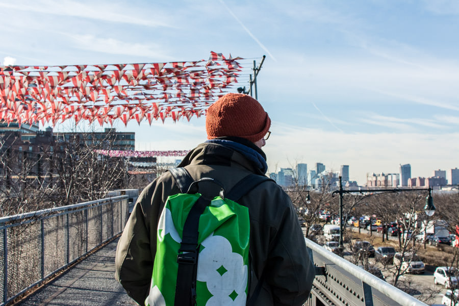 Walking on the High Line is one of the best free things to do in New York City.