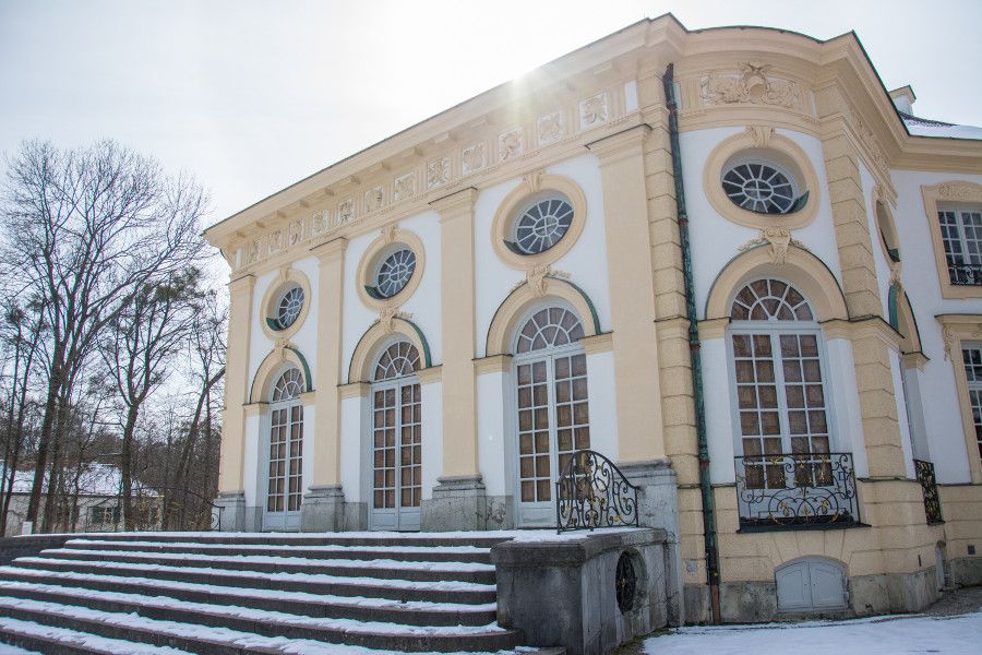 At Nymphenburg Palace, Badenburg is covered in snow.