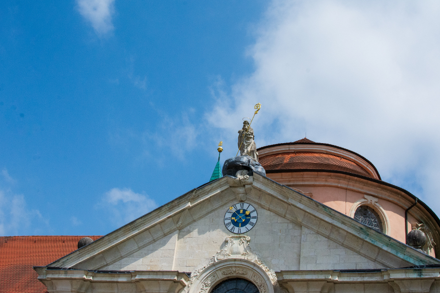 A relatively modest pediment on the Kloster Weltenburg church.