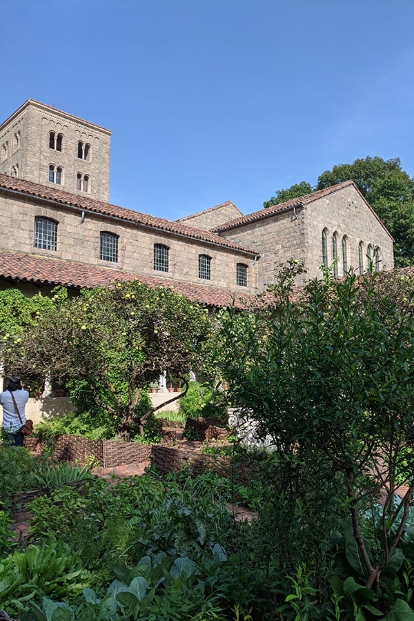 Met Cloisters' Bonnefont garden and cloister is a medieval garden