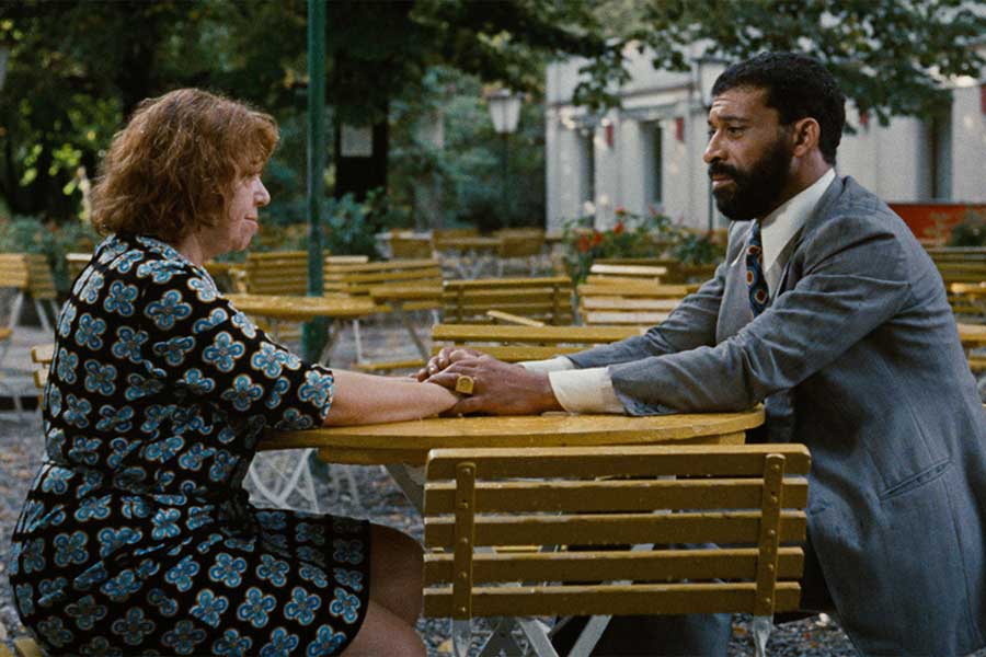 Learn German with the film Ali: Fear Eats the Soul from filmmaker Rainer Werner Fassbinder.