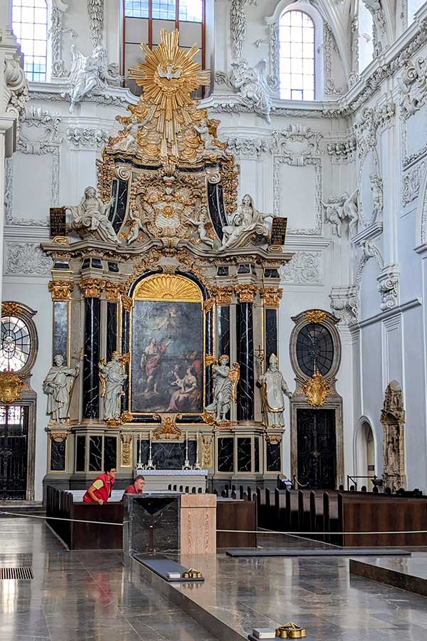 An altar inside of the Würzburg Cathedral or Dom.