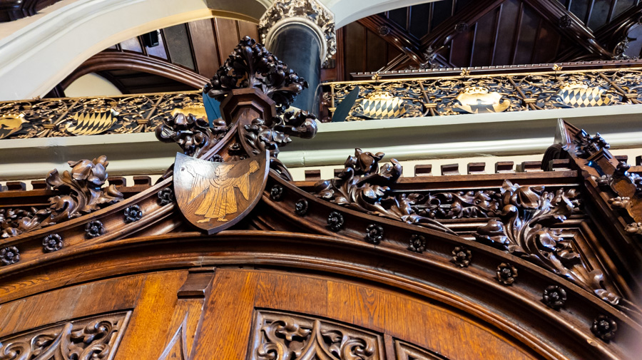 The Munich emblem features on woodwork inside the Neues Rathaus.